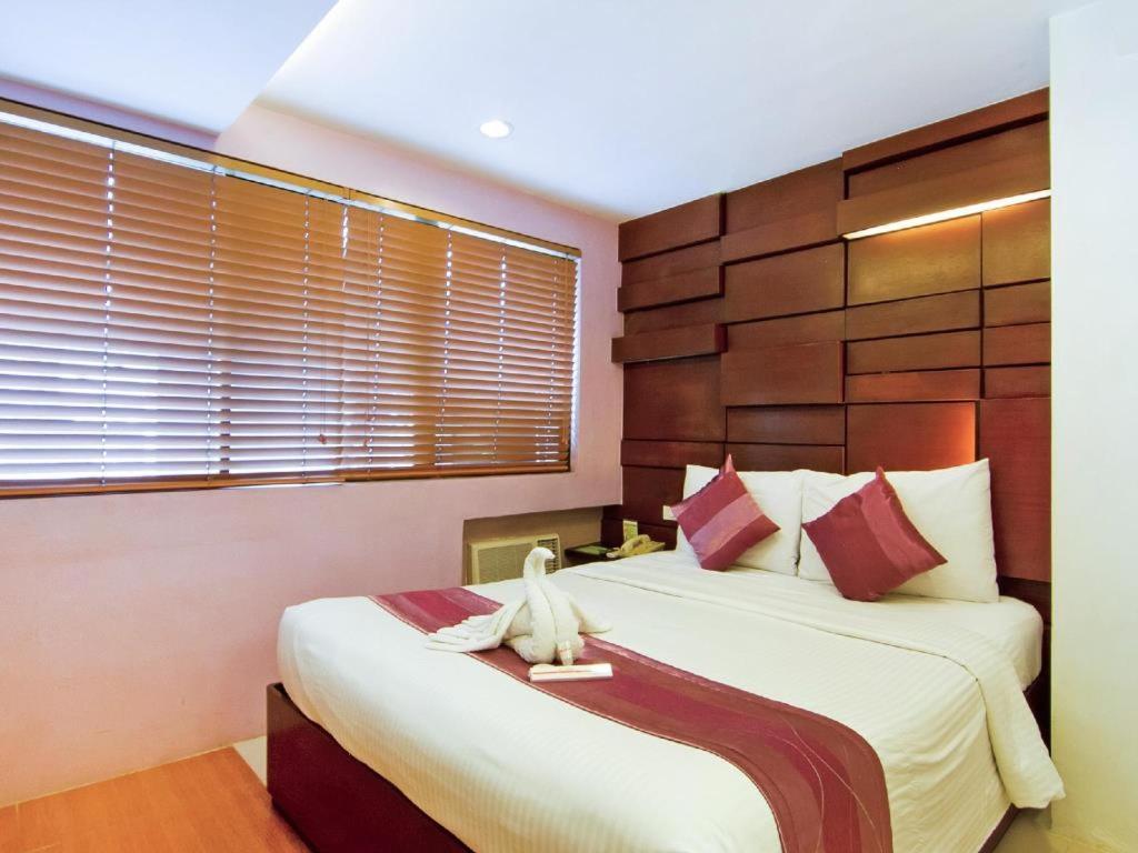 Acl Suites Quezon City Exterior photo