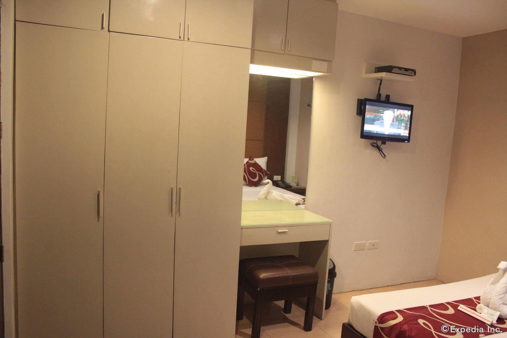 Acl Suites Quezon City Exterior photo